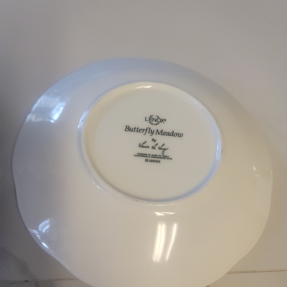 Lenox Eastern Tailed Blue Teacup and Saucer - Picture 10 of 12